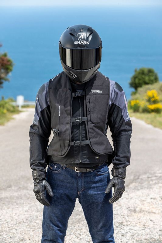 Helite Turtle 2 Svart airbag vest med mekanisk utløser-kabel