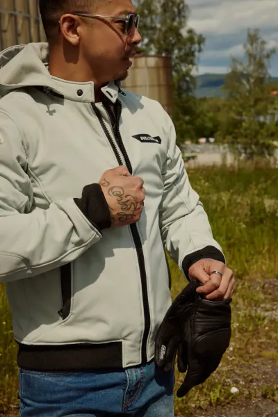 Bullfighter Ghost Softshell MC-Jakke Lys Gr&aring; med AA-skli, skulder og albu -beskyttelse 
