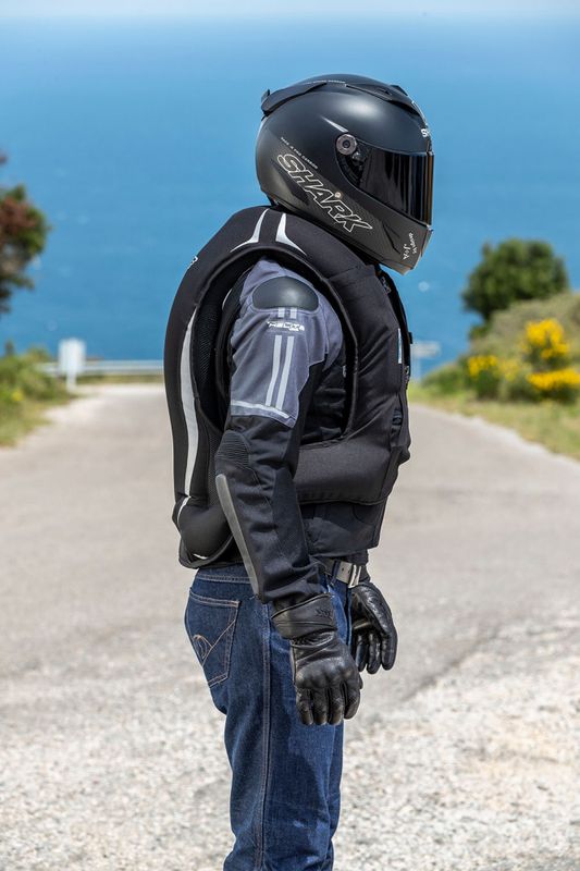 Helite Turtle 2 Svart airbag vest med mekanisk utløser-kabel